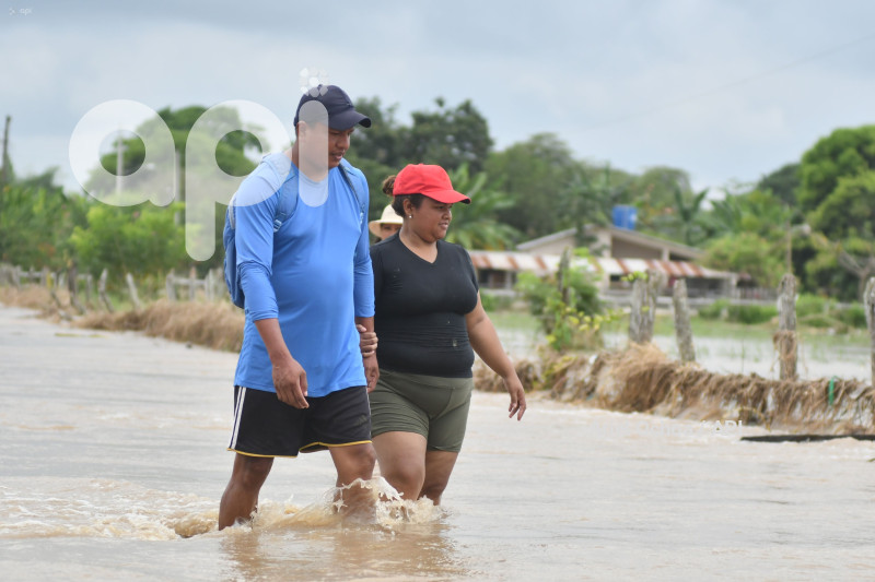CHONE-INUNDACIONES-LLUVIAS