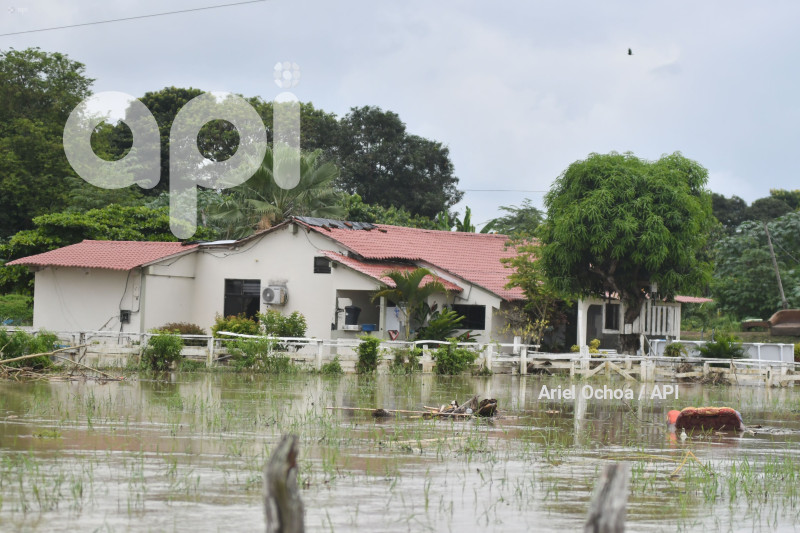 CHONE-INUNDACIONES-LLUVIAS