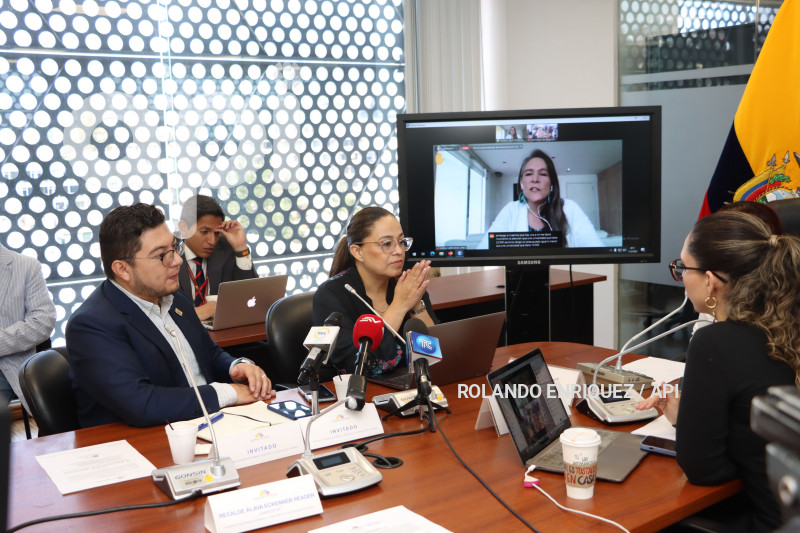 ASAMBLEA-REGIMEN-ECONOMICO-SENESCYT