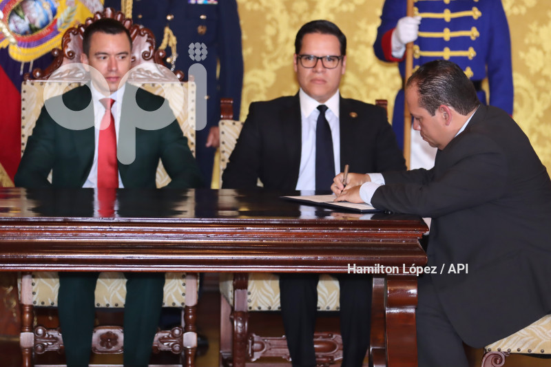 UIO-PRESIDENCIA-FIRMA-CONVENIO