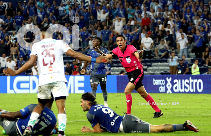 FBL-LIGAPRO-EMELEC-MUSHUC RUNA