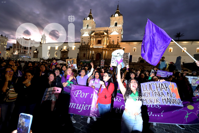 UIO-MARCHA-DIA-DE-LA-MUJER