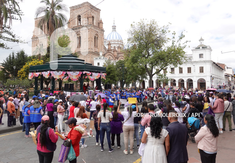 CUENCA-DIA DE LA MUJER-8 MARZO