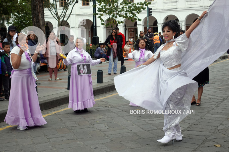 CUENCA-DIA DE LA MUJER-8 MARZO