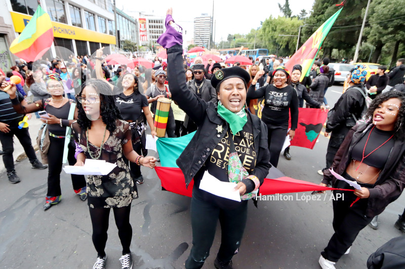 UIO-MARCHA-DIA-DE-LA-MUJER