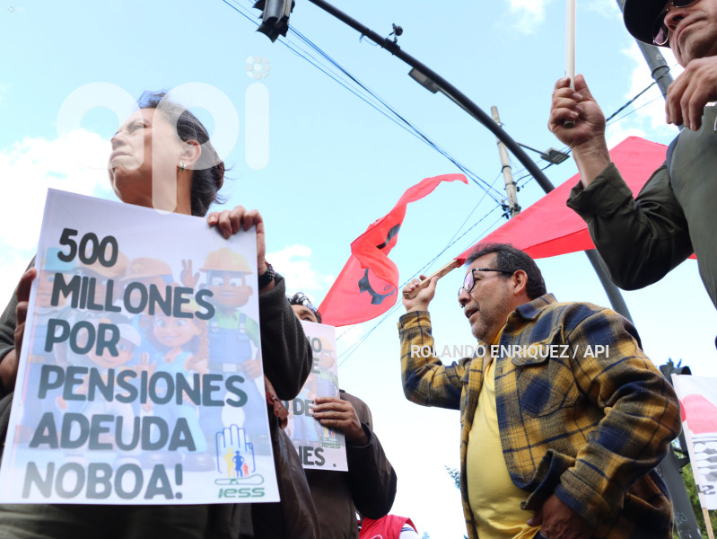 MARCHA-PROTESTA-REFORMAS-IESS