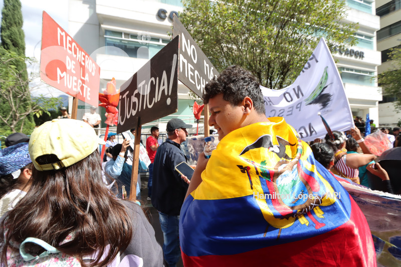 UIO-PROTESTA-PROHIBICION-MECHEROS