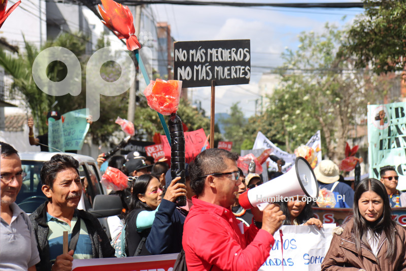 UIO-PROTESTA-PROHIBICION-MECHEROS