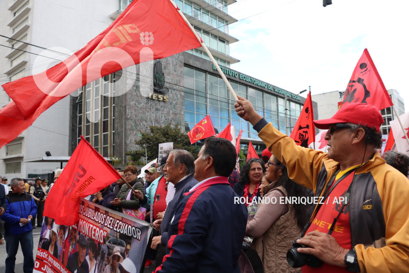MARCHA-PROTESTA-REFORMAS-IESS