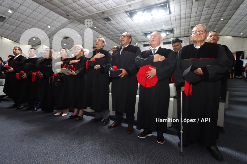 UIO-RECONOCIMIENTO-AZIN-NOBOA