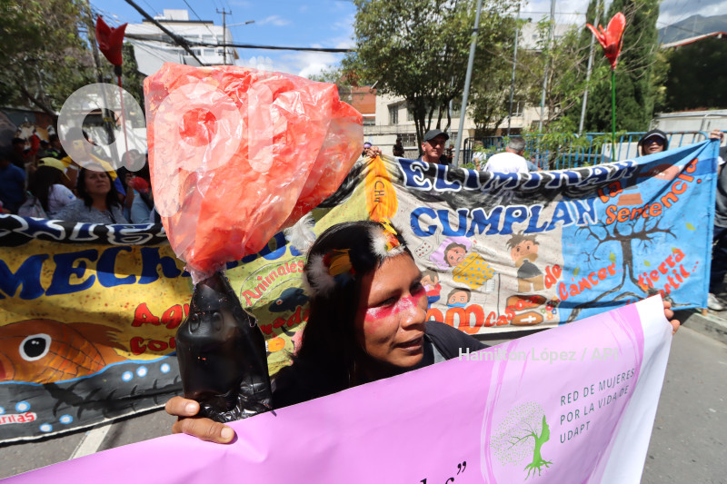 UIO-PROTESTA-PROHIBICION-MECHEROS