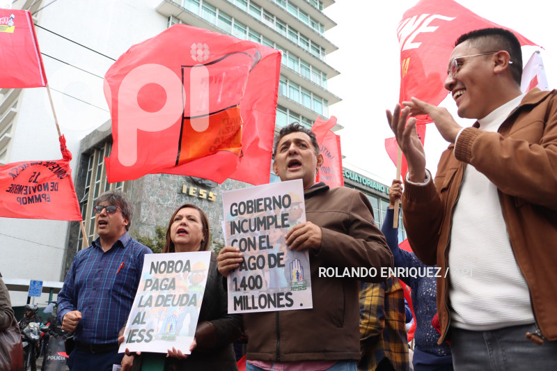MARCHA-PROTESTA-REFORMAS-IESS