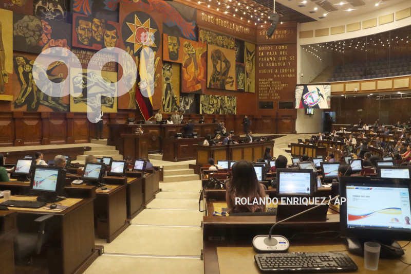 POSTERGAN-POSESION-EDUARDO-FRANCO-LOOR