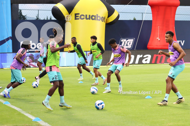 FBL-LIGA-PRO-ECUABET-INDEPENDIENTE-CUMBAYA