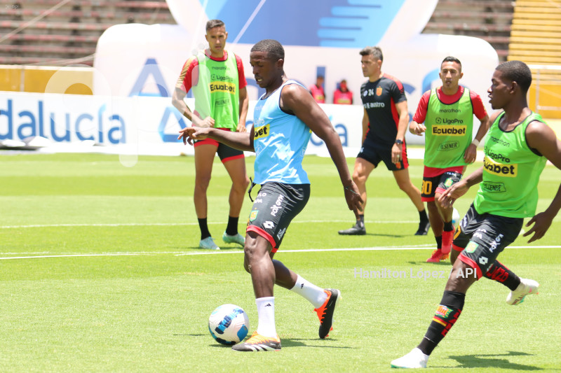 FBL-LIGA-PRO-ECUABET-CATOLICA-CUENCA