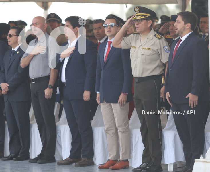 NOBOA DOTACION POLICIA