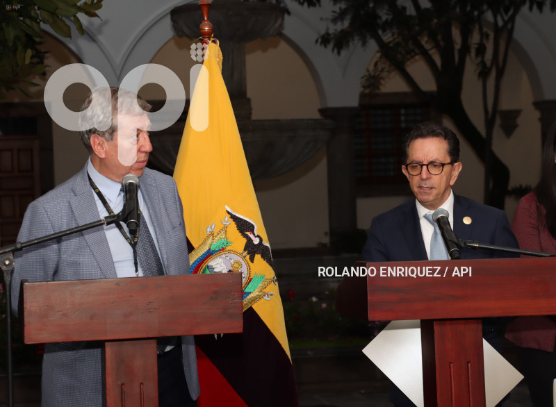 SOCIEDAD-INTERAMERICA-PRENSA-NOBOA