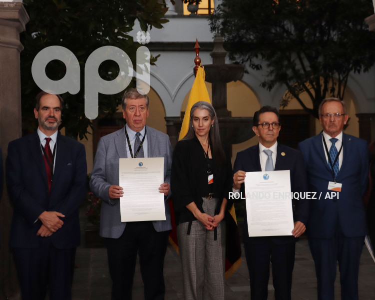 SOCIEDAD-INTERAMERICA-PRENSA-NOBOA