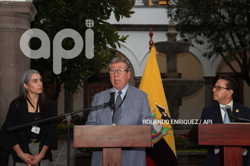 SOCIEDAD-INTERAMERICA-PRENSA-NOBOA
