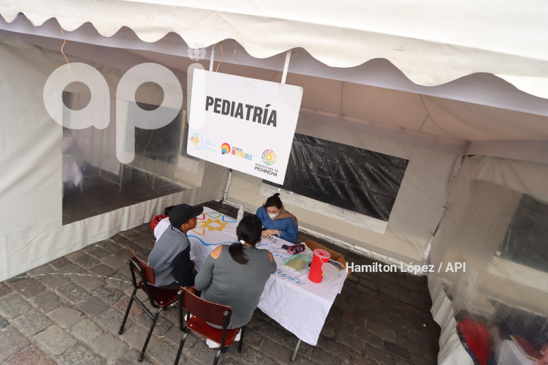 UIO-FERIA-PRODUCTIVA