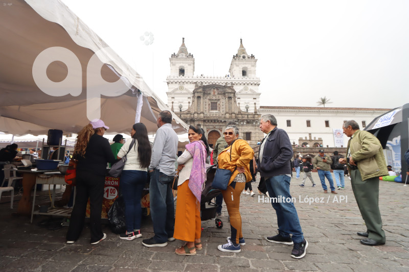 UIO-FERIA-PRODUCTIVA