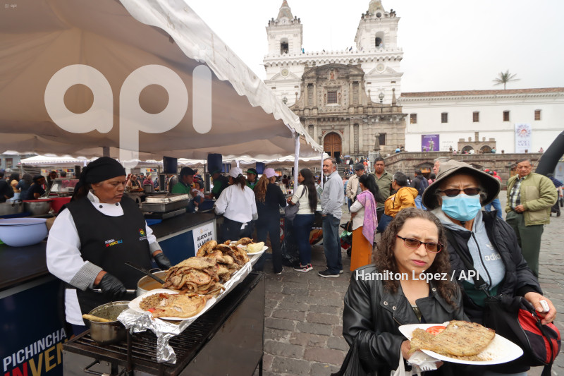 UIO-FERIA-PRODUCTIVA