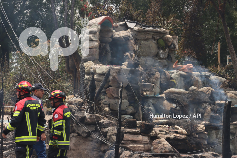 UIO-INCENDIO-TANQUERO-COMBUSTIBLE