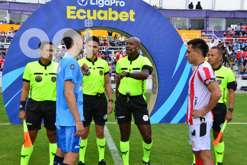 FBL-LIGAPRO-ECUABET-TECNICO-MACARA-