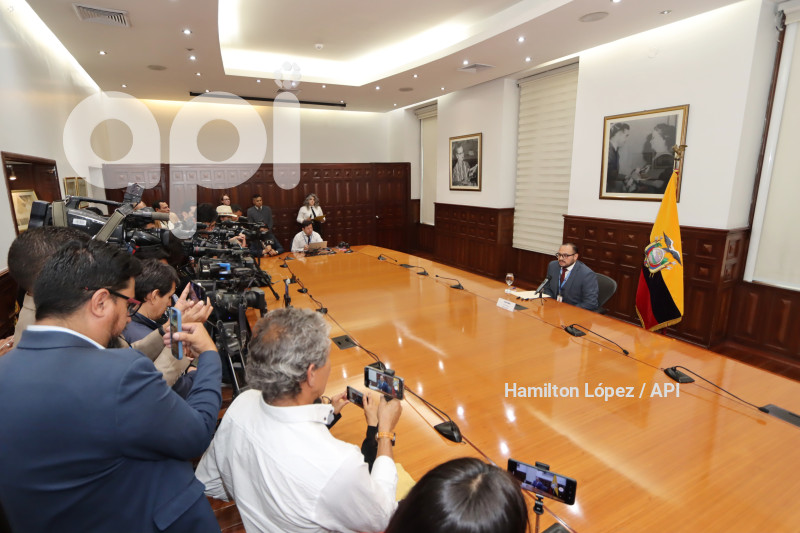 UIO-VICEPRESIDENCIA-CONTRATOS-LABORALES