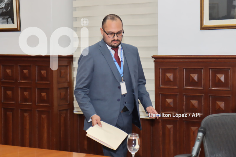 UIO-VICEPRESIDENCIA-CONTRATOS-LABORALES