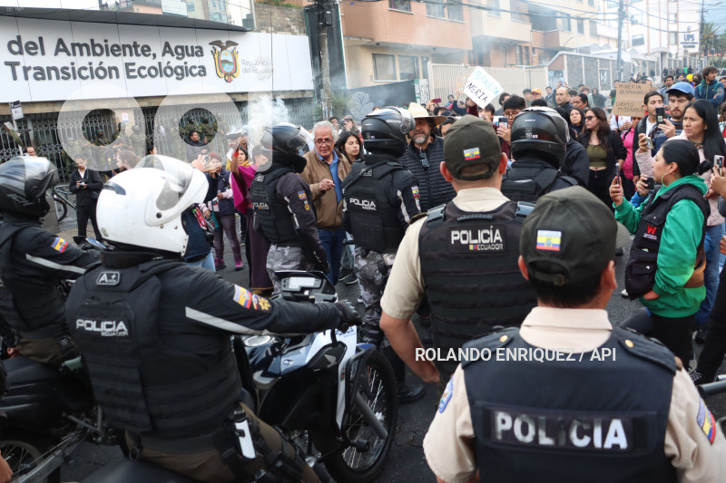 PROTESTAS-ANTIMINERAS-MIN-AMBIENTE