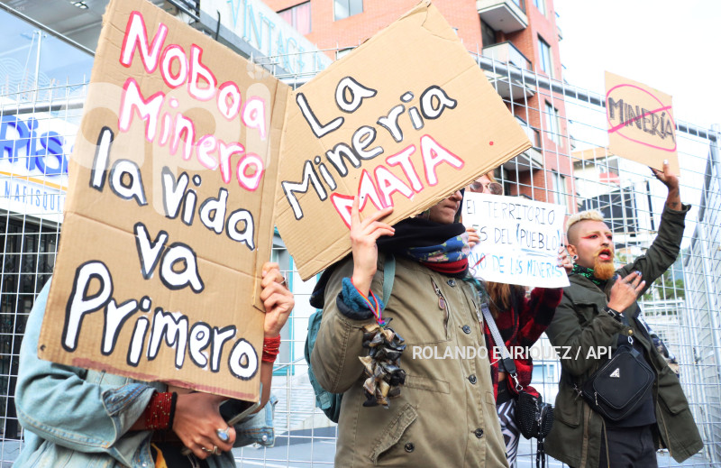 PROTESTAS-ANTIMINERAS-MIN-AMBIENTE