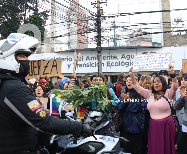 PROTESTAS-ANTIMINERAS-MIN-AMBIENTE