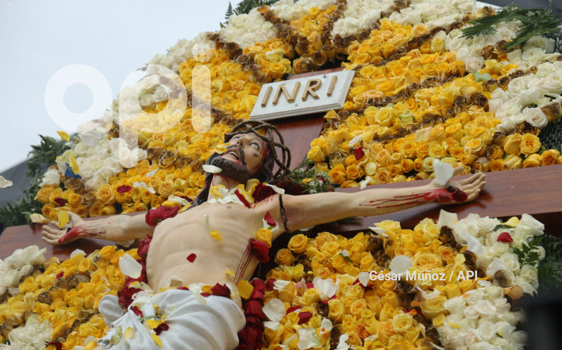 GYE-PROCESION CRISTO CONSUELO