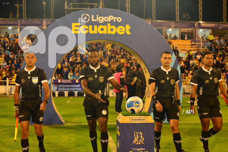 FBL-LIGA-PRO-ECUABET-MACARA-BARCELONA-