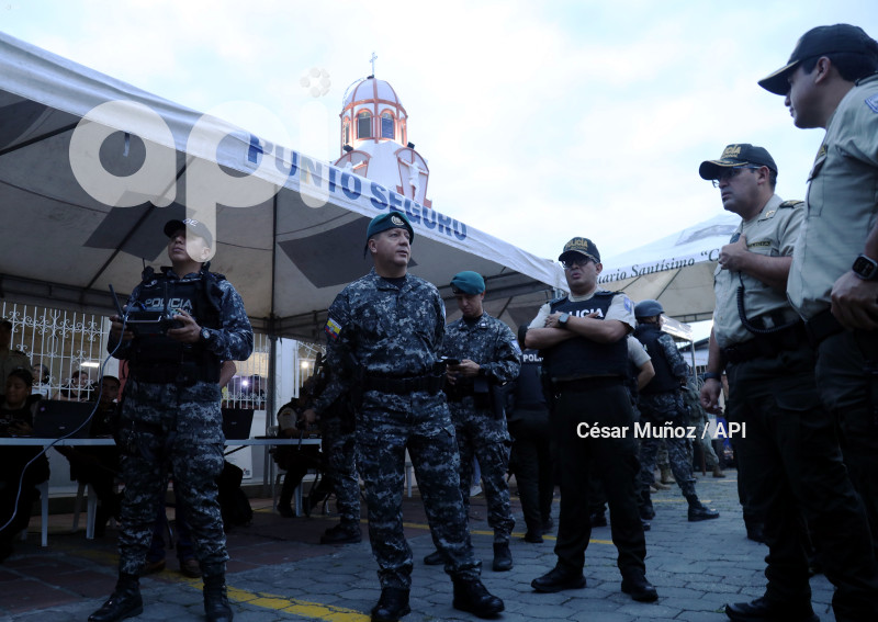 GYE-PROCESION CRISTO CONSUELO