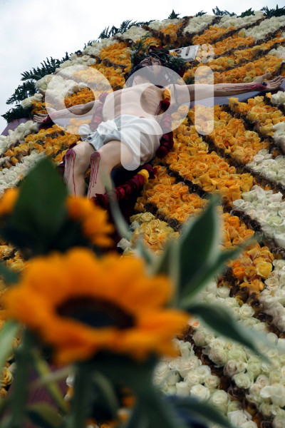 GYE-PROCESION CRISTO CONSUELO