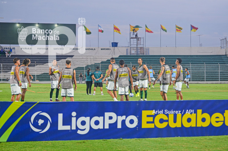 FBL-LIGAPRO-ORENSE-MUSHUCRUNA