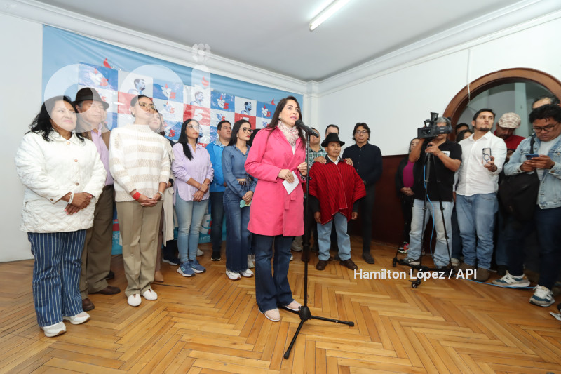 UIO-LUISA-GONZALEZ-GLAS