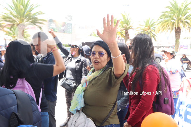 UIO-PROTESTAS-EMBAJADA-MEXICO