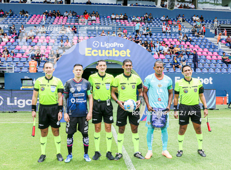 FBL-LIGAPRO-ECUABET-INDEPENDIENTE-VALLE-LIBERTAD