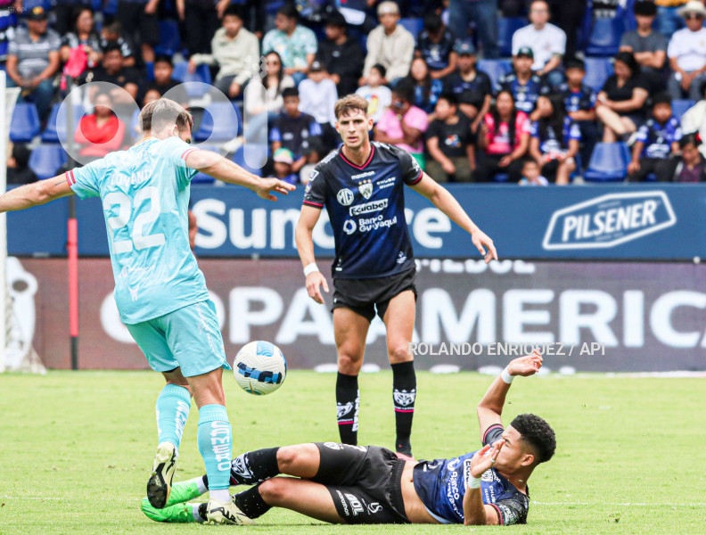 FBL-LIGAPRO-ECUABET-INDEPENDIENTE-VALLE-LIBERTAD