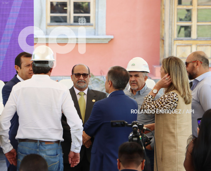 NOBOA-PLAN-NACIONAL-VIVIENDA