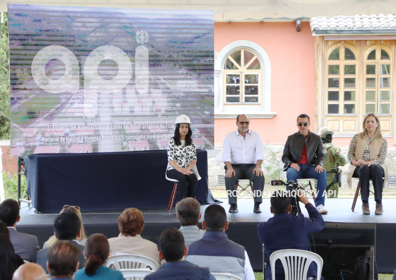 NOBOA-PLAN-NACIONAL-VIVIENDA