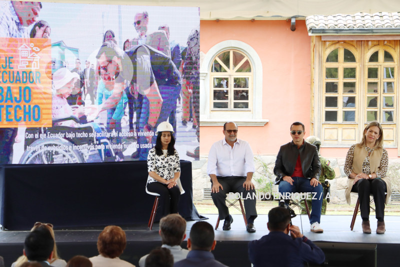 NOBOA-PLAN-NACIONAL-VIVIENDA