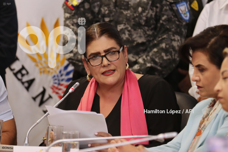 UIO-MINISTROS-COMISION-RELACIONES-INTERNACIONALES