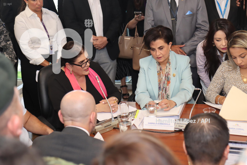 UIO-MINISTROS-COMISION-RELACIONES-INTERNACIONALES