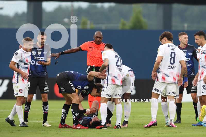 FBL-LIBERTADORES-INDEPENDIENTE-VALLE-SAN-LORENZO