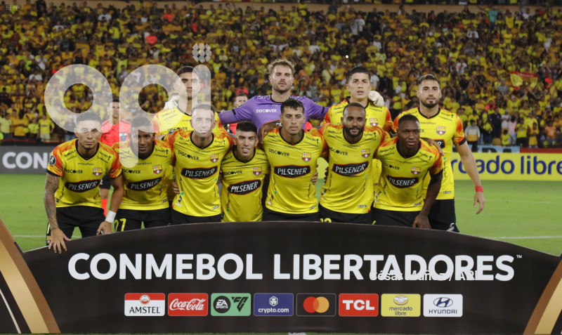 FBL-LIBERTADORES-BARCELONA-TALLERES