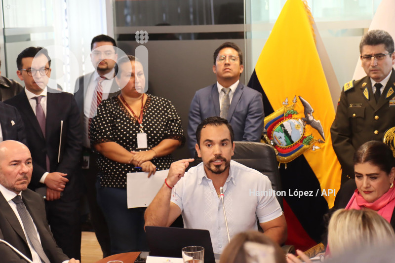 UIO-MINISTROS-COMISION-RELACIONES-INTERNACIONALES